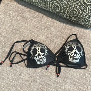 Black hot topic bikini top.